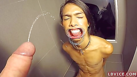 Hot brunette is fucked inside as a wet pussy is filled