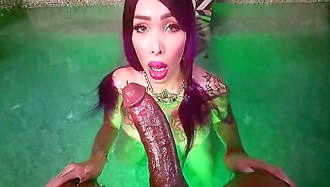 Lucky guy has a great time with his new girlfriend