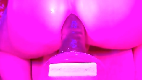 Hot amateur solo video with a big ass 18+ girl with a dildo